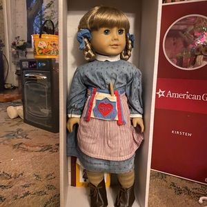 American Girl Kirsten COMPLETE SET w/ winter outfit and books